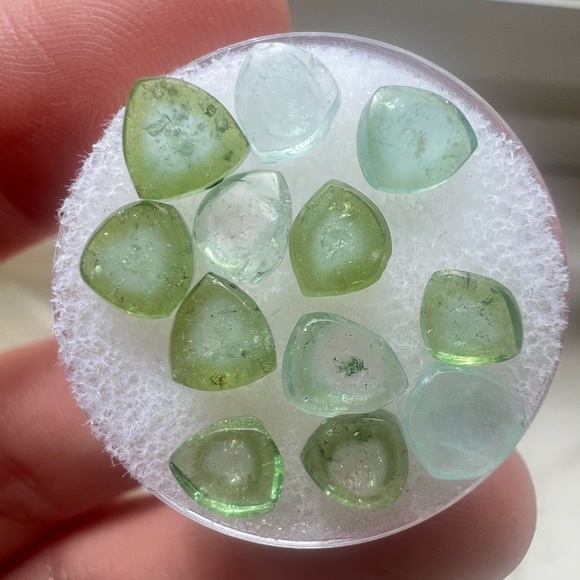 8 carats or genuine watermelon tourmaline polished slices! With gem jar . NICE!! - Picture 13 of 15